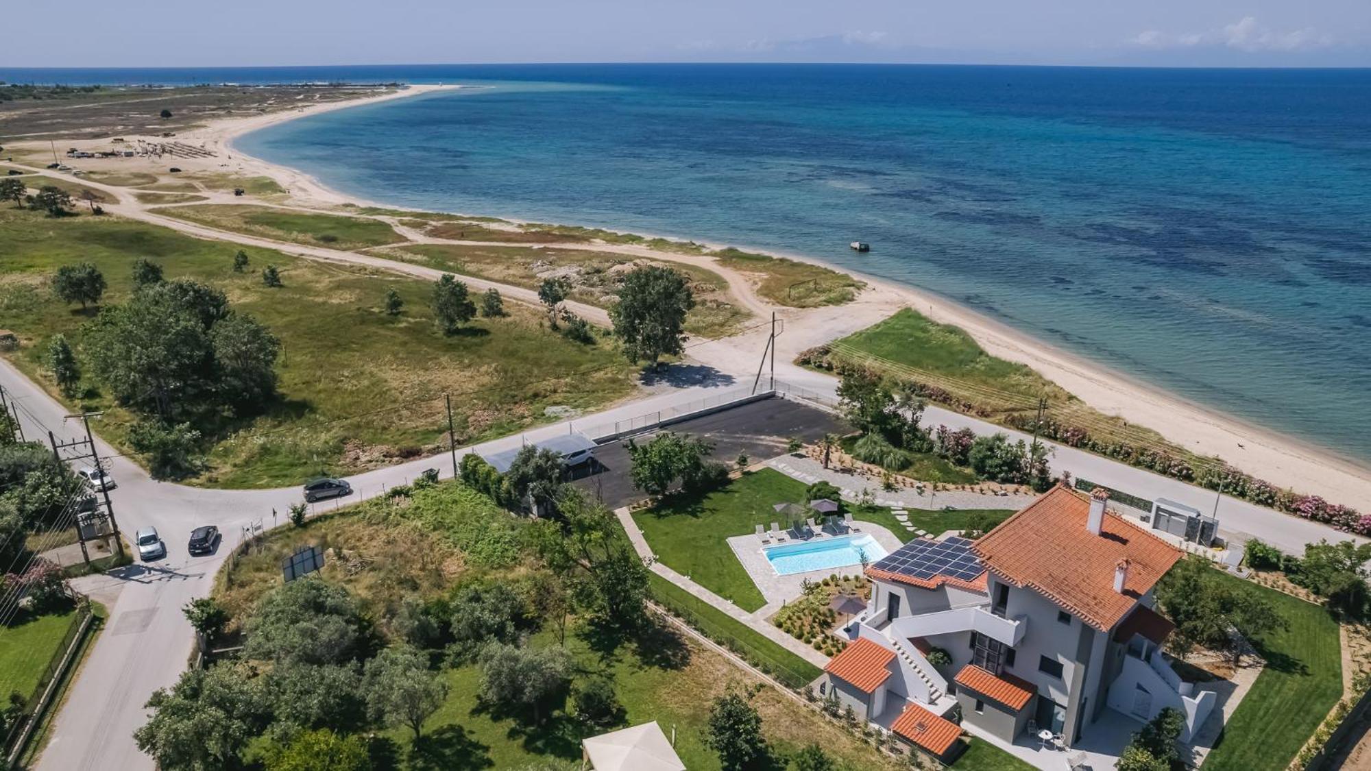 Electra Beachfront Suites, Nea Irakleia ภายนอก รูปภาพ