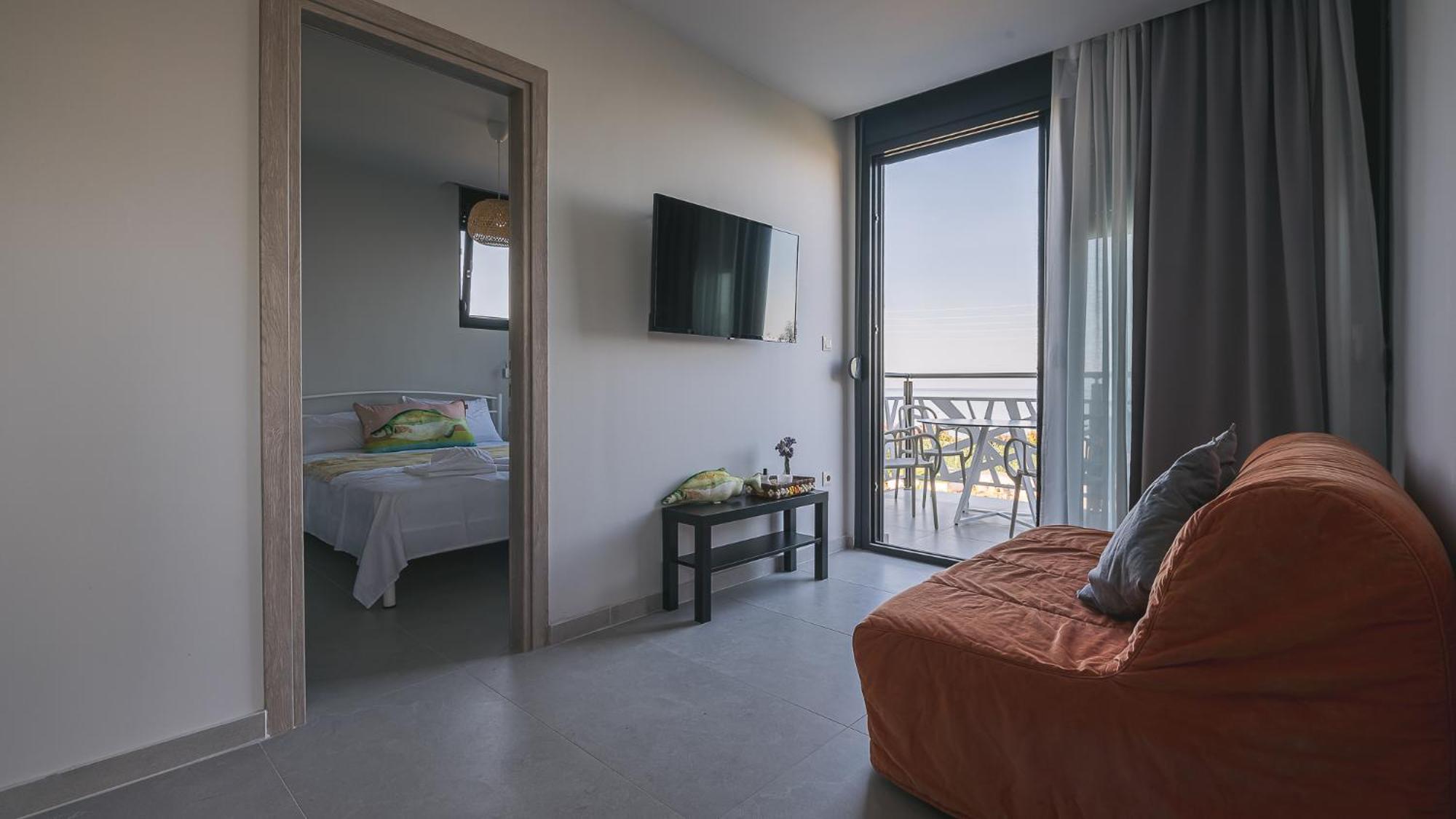 Electra Beachfront Suites, Nea Irakleia ภายนอก รูปภาพ